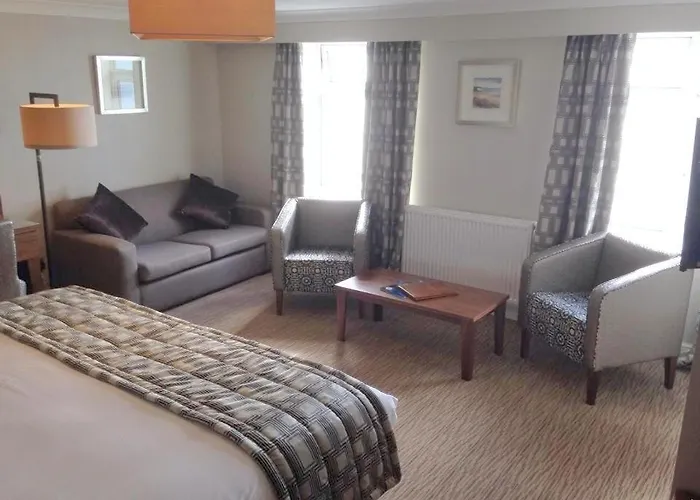 Expanse Hotel